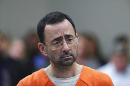 [VIDEO] Nassar gets lunged at in court